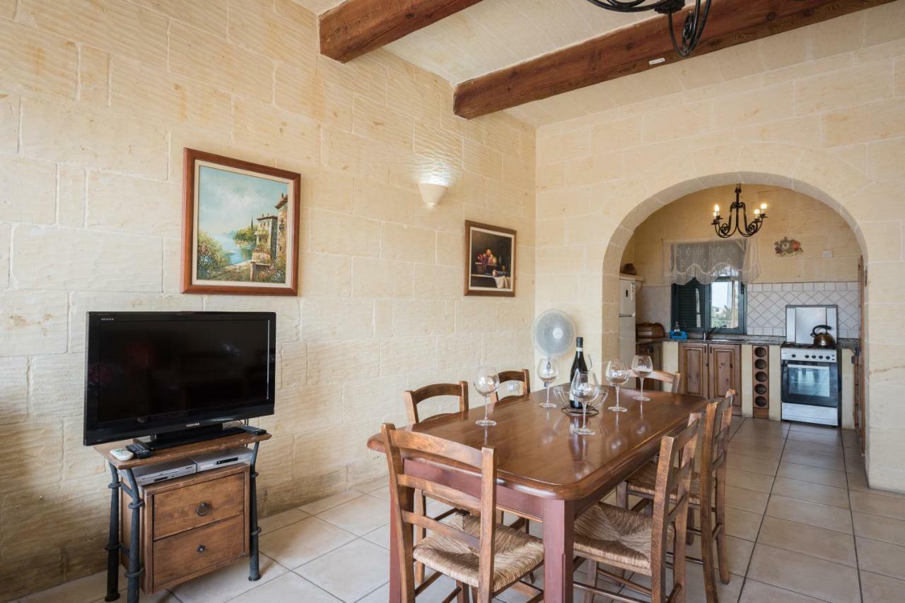 Valley View - Holiday Farmhouse With Private Pool Nadur Kültér fotó